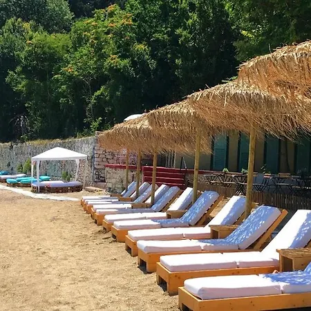 Skynest Corfu Airport 公寓 *